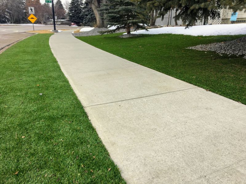 How Proper Concrete Sidewalk Installation Improves Pedestrian Safety